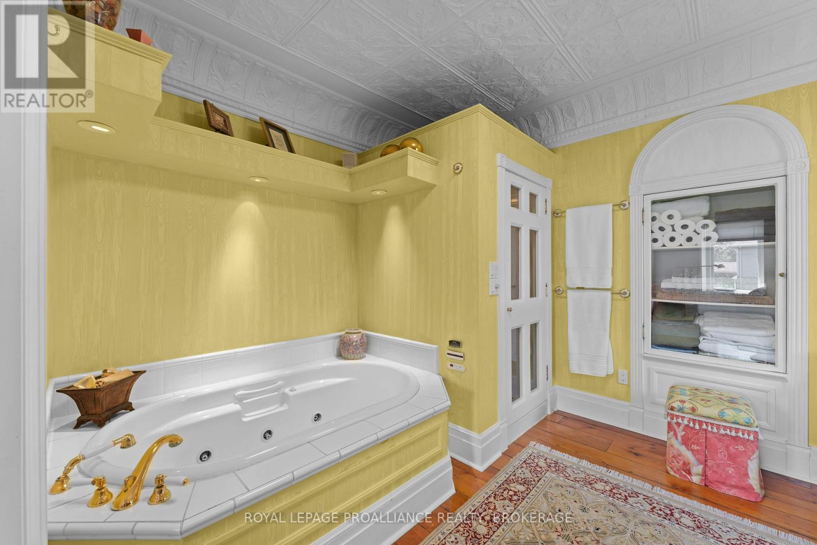 1863 SYDENHAM ROAD - 28