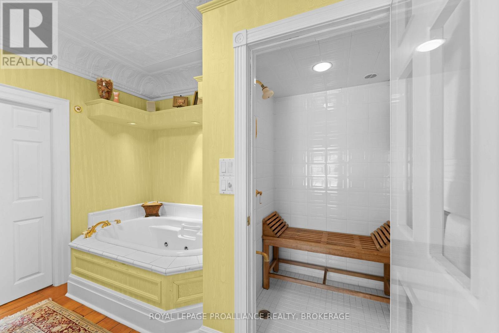 1863 SYDENHAM ROAD - 29