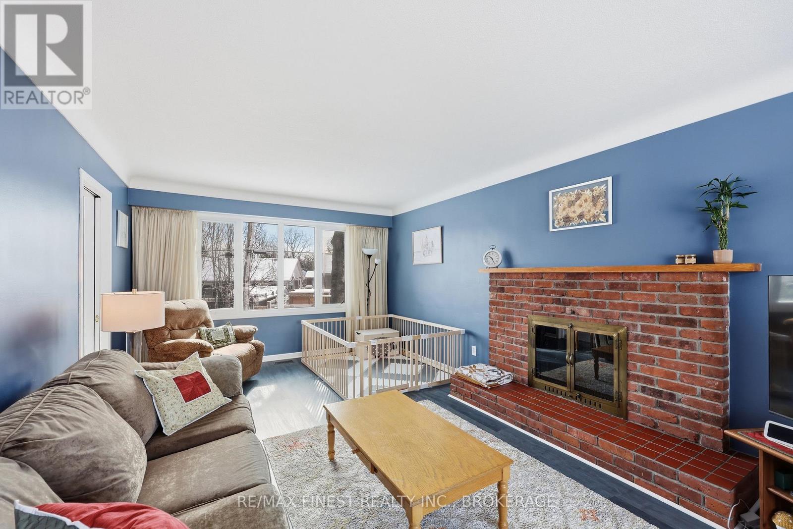 140 FALKIRK TERRACE - Image 11