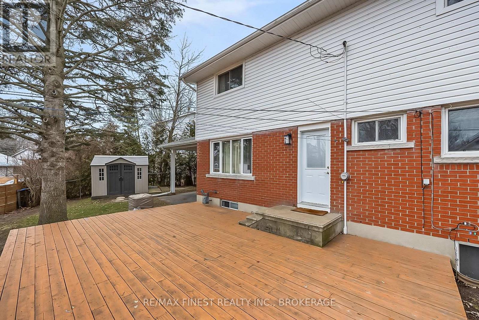 140 FALKIRK TERRACE - 23