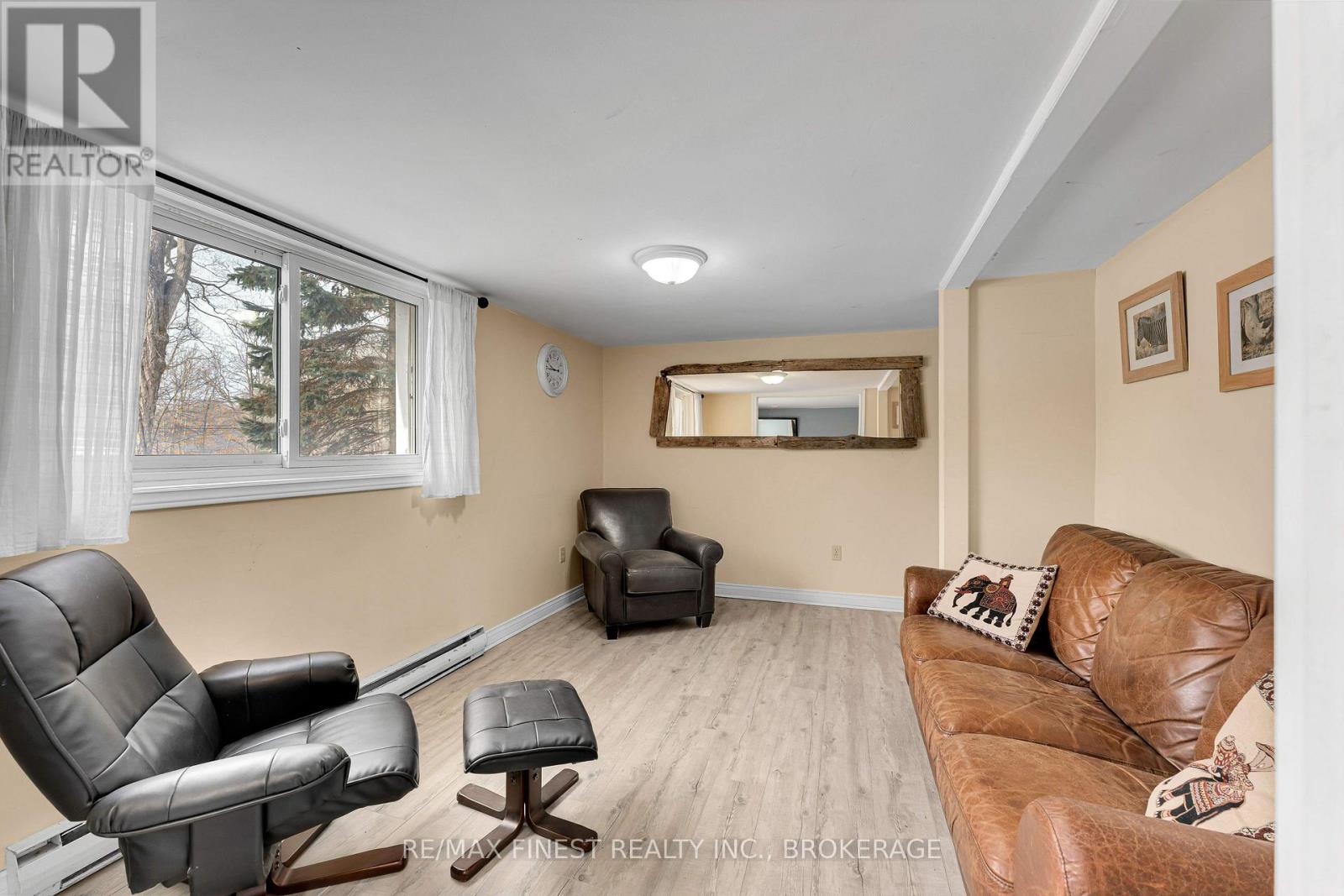 9 MALLARD LANE - 28