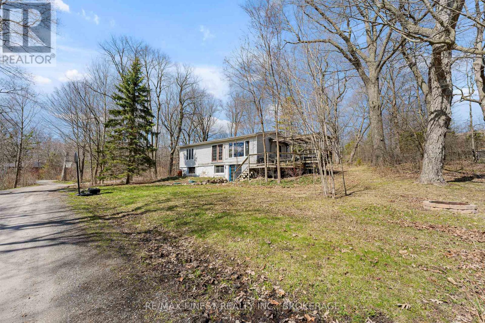 9 MALLARD LANE - 40