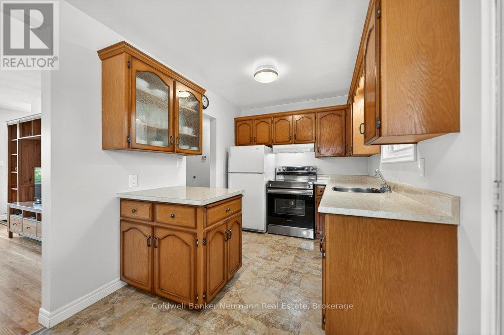 29 DELMAR BOULEVARD - 13
