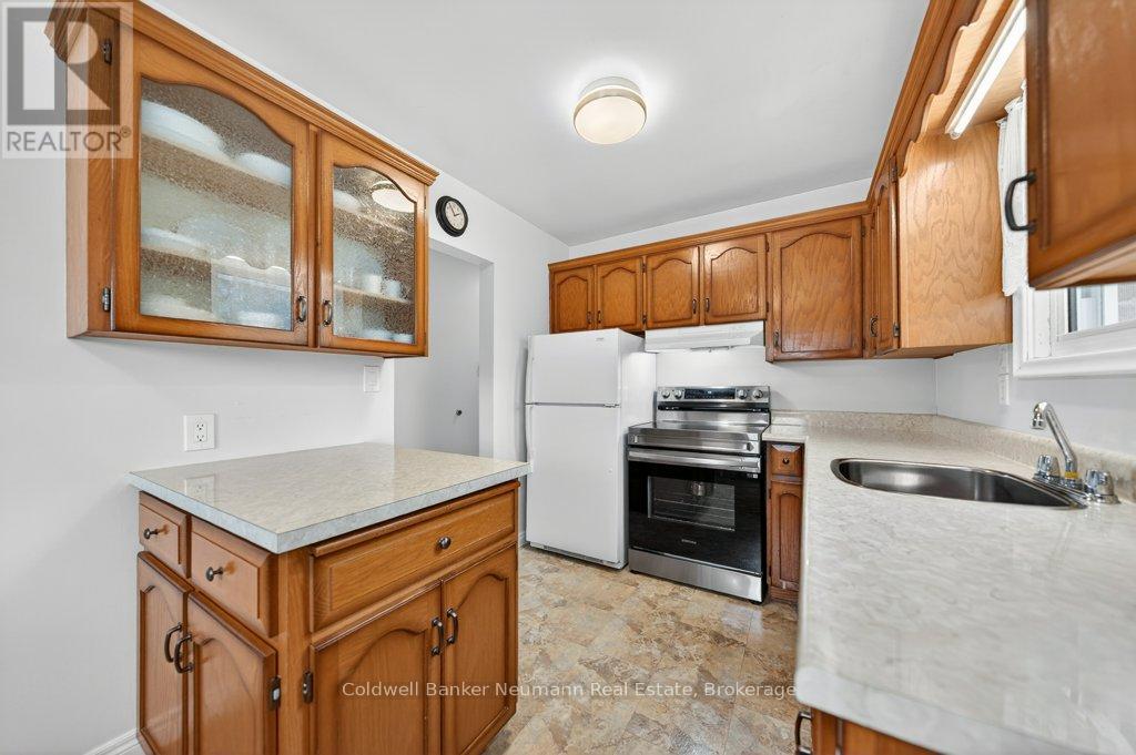 29 DELMAR BOULEVARD - 16