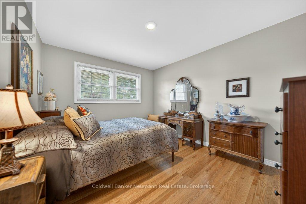 29 DELMAR BOULEVARD - 19