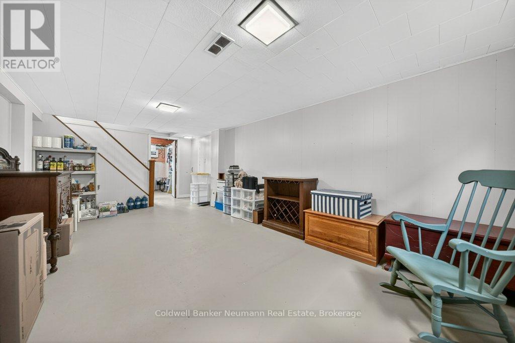 29 DELMAR BOULEVARD - 26