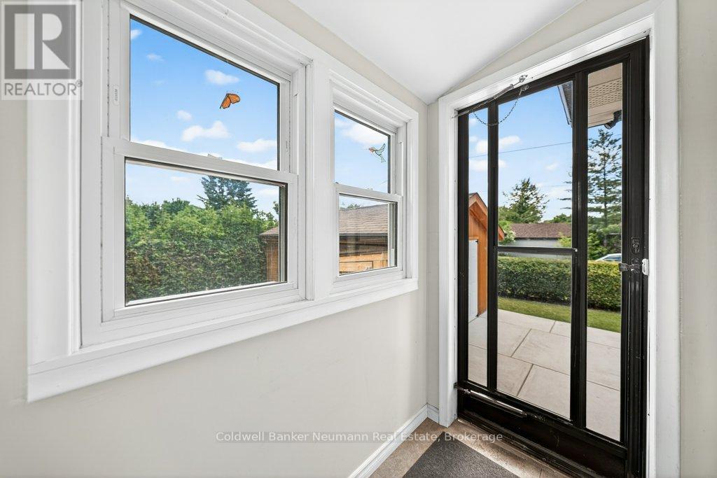 29 DELMAR BOULEVARD - 30