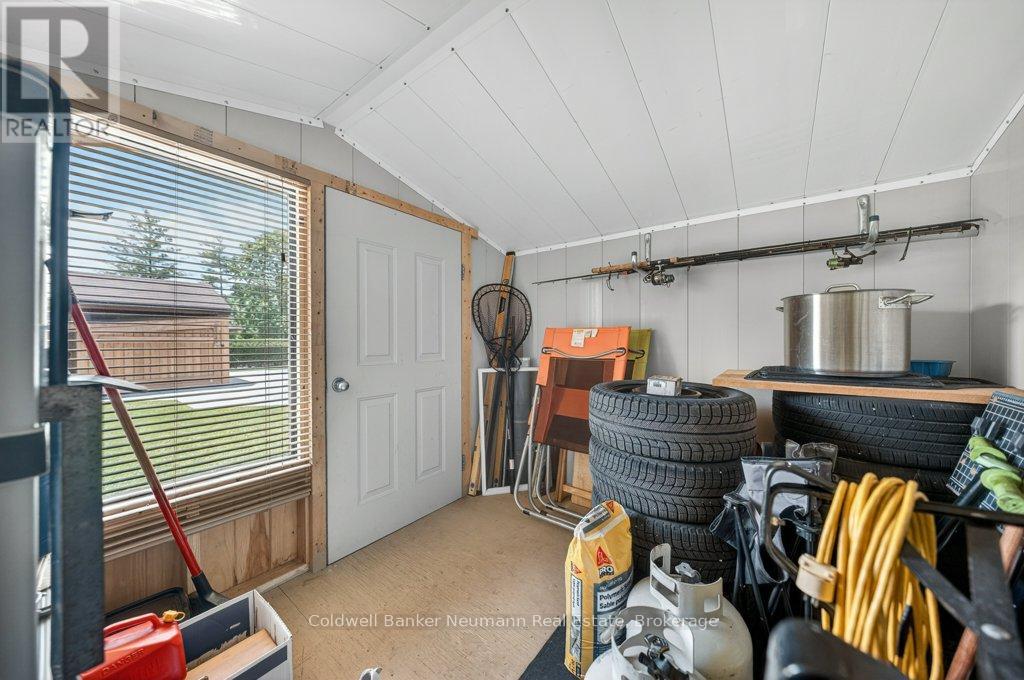 29 DELMAR BOULEVARD - 33