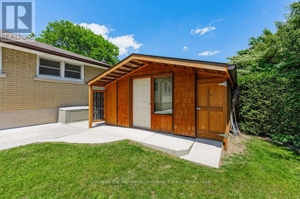 29 DELMAR BOULEVARD - 37