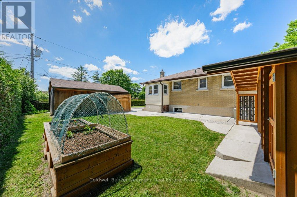 29 DELMAR BOULEVARD - 39