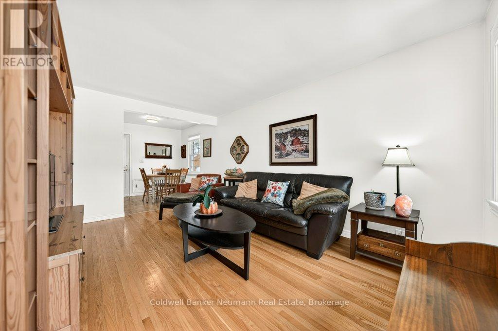 29 DELMAR BOULEVARD - 8