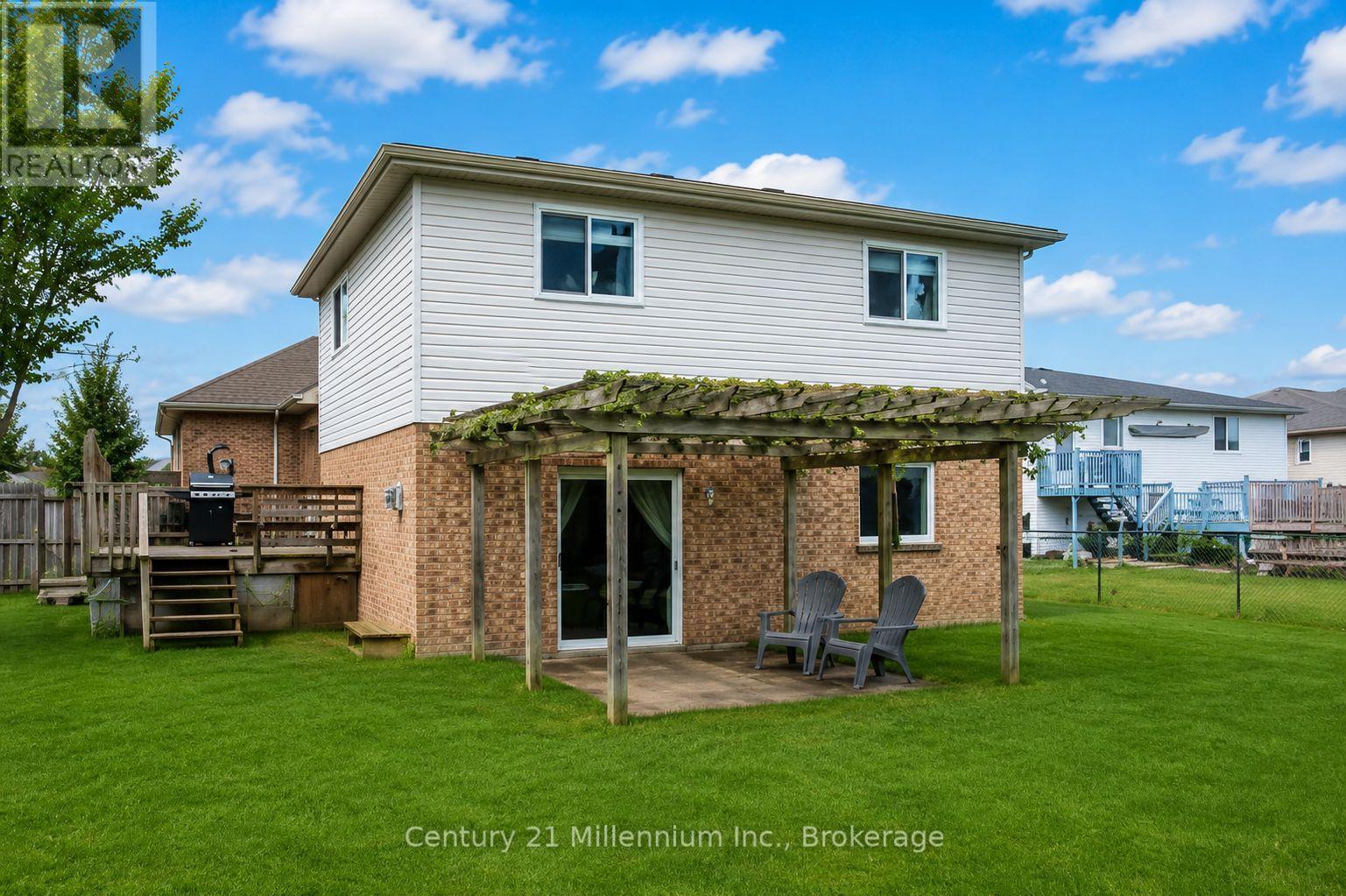 61 ALBERY COURT - 26