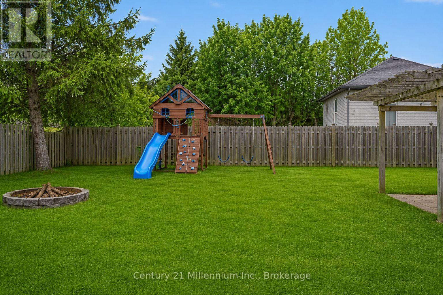 61 ALBERY COURT - 29