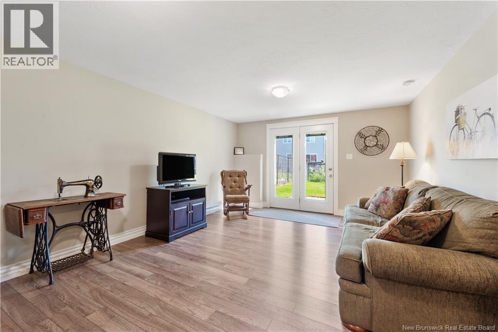 111 Andover Court - Image 18