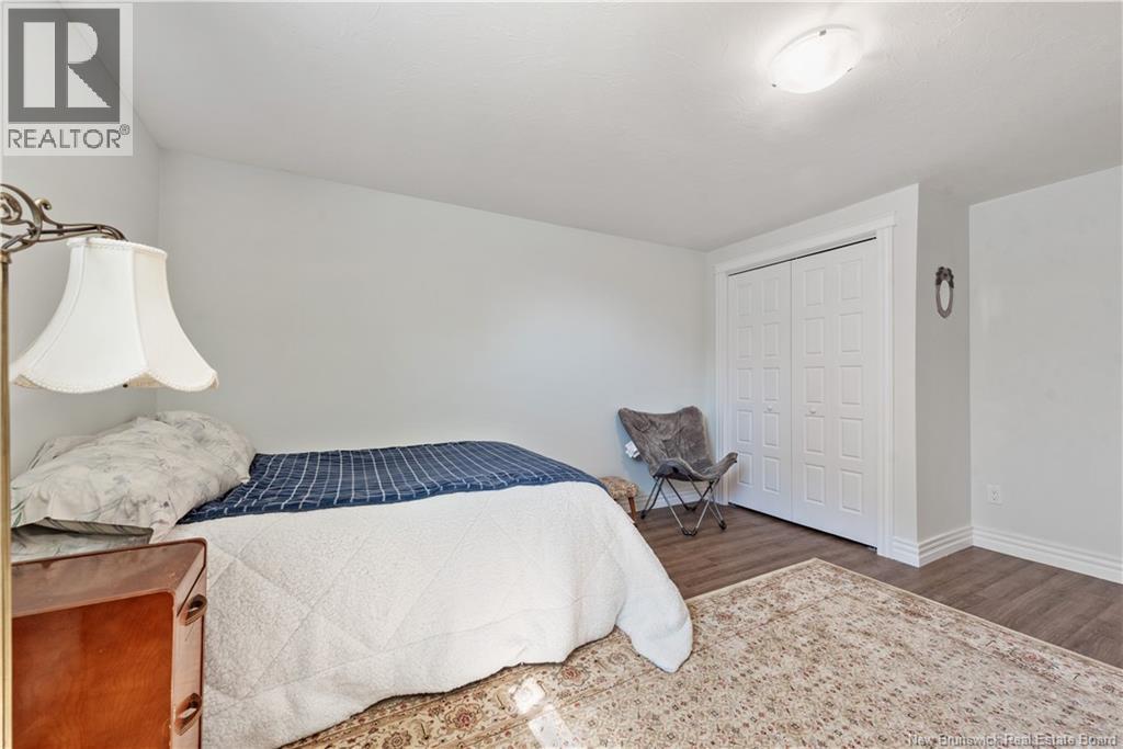 111 Andover Court - Image 24
