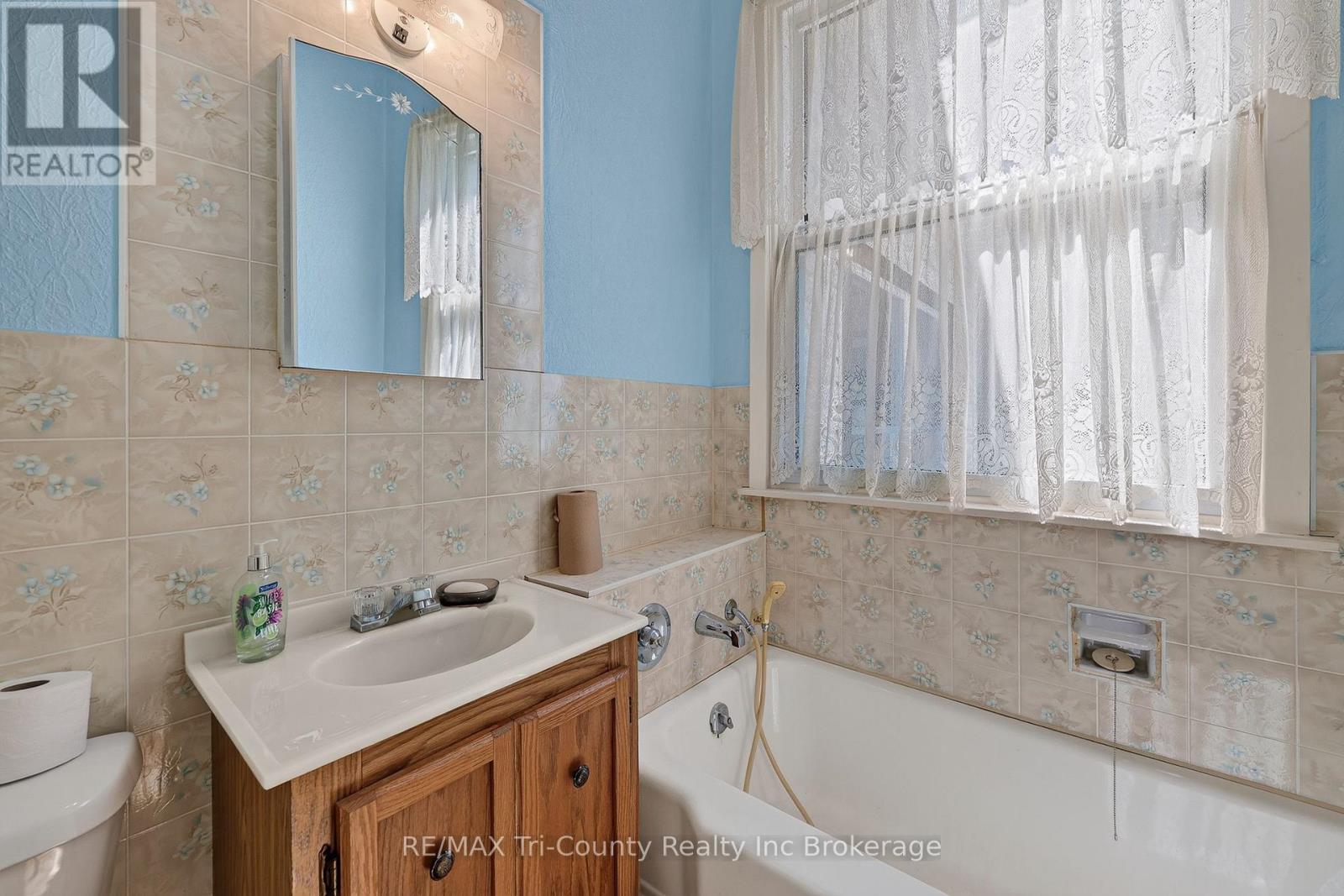54427 TALBOT LINE - 23