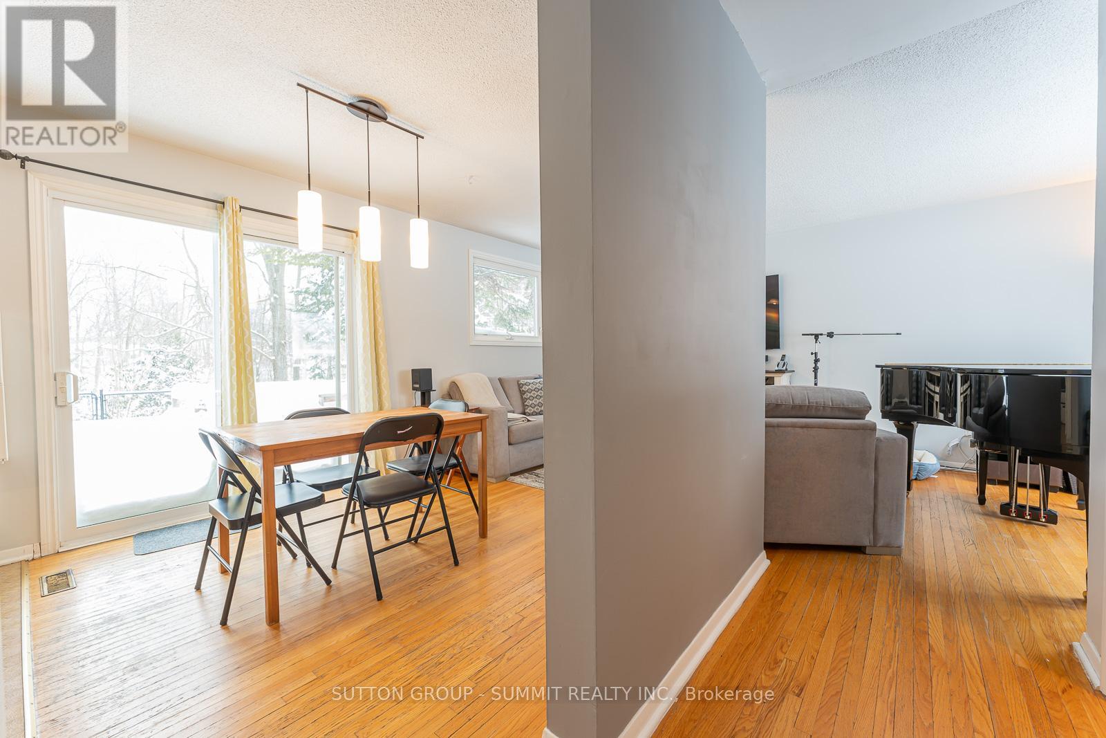 206 6TH AVENUE E - 7