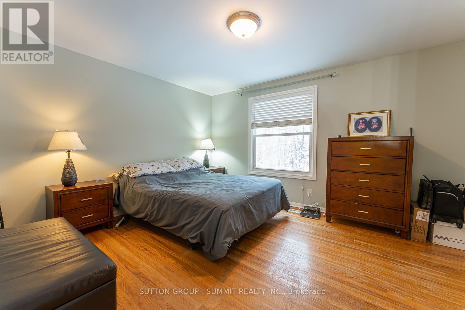 206 6TH AVENUE E - 21