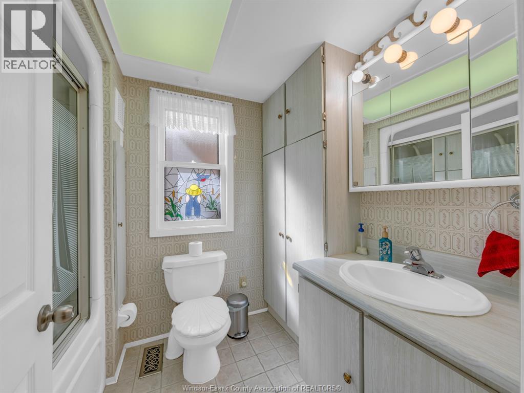 1488 PIERRE AVENUE - 14