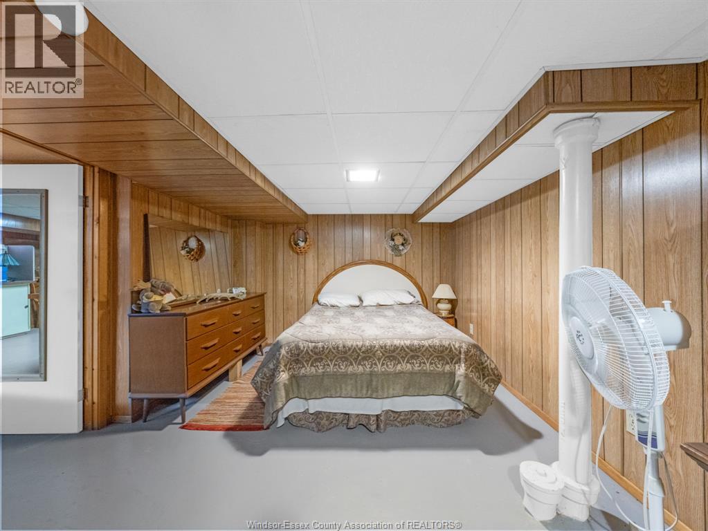 1488 PIERRE AVENUE - 21