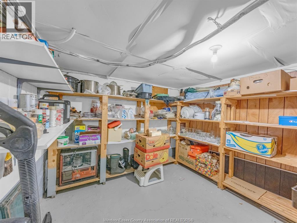1488 PIERRE AVENUE - 23