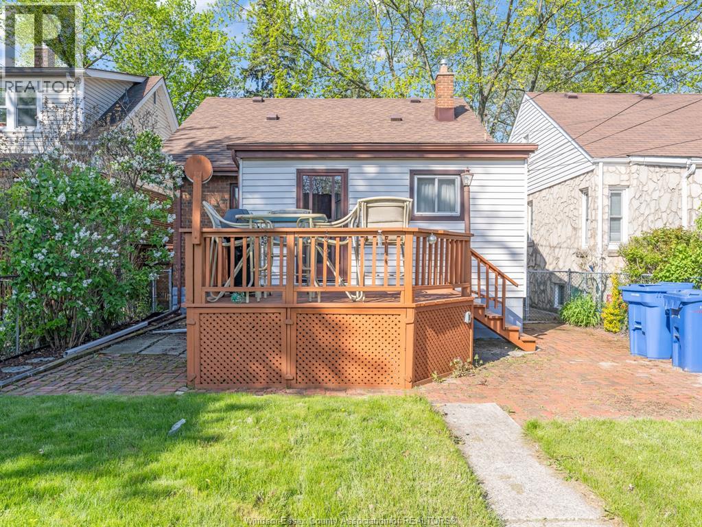 1488 PIERRE AVENUE - 38