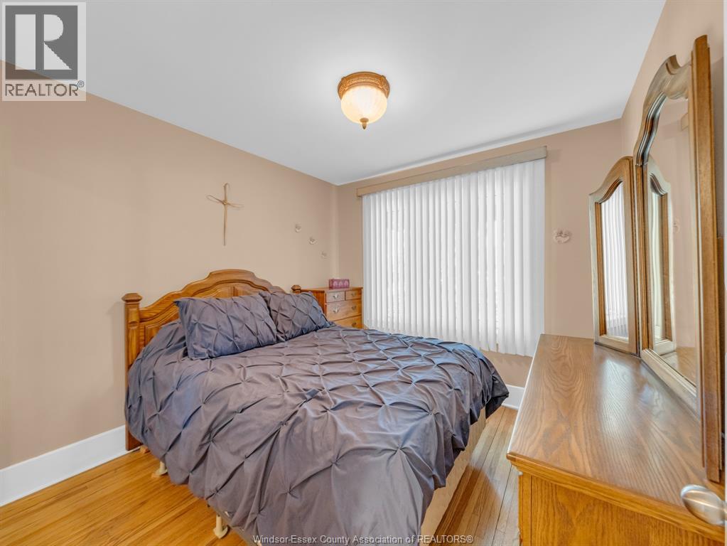 1488 PIERRE AVENUE - 12