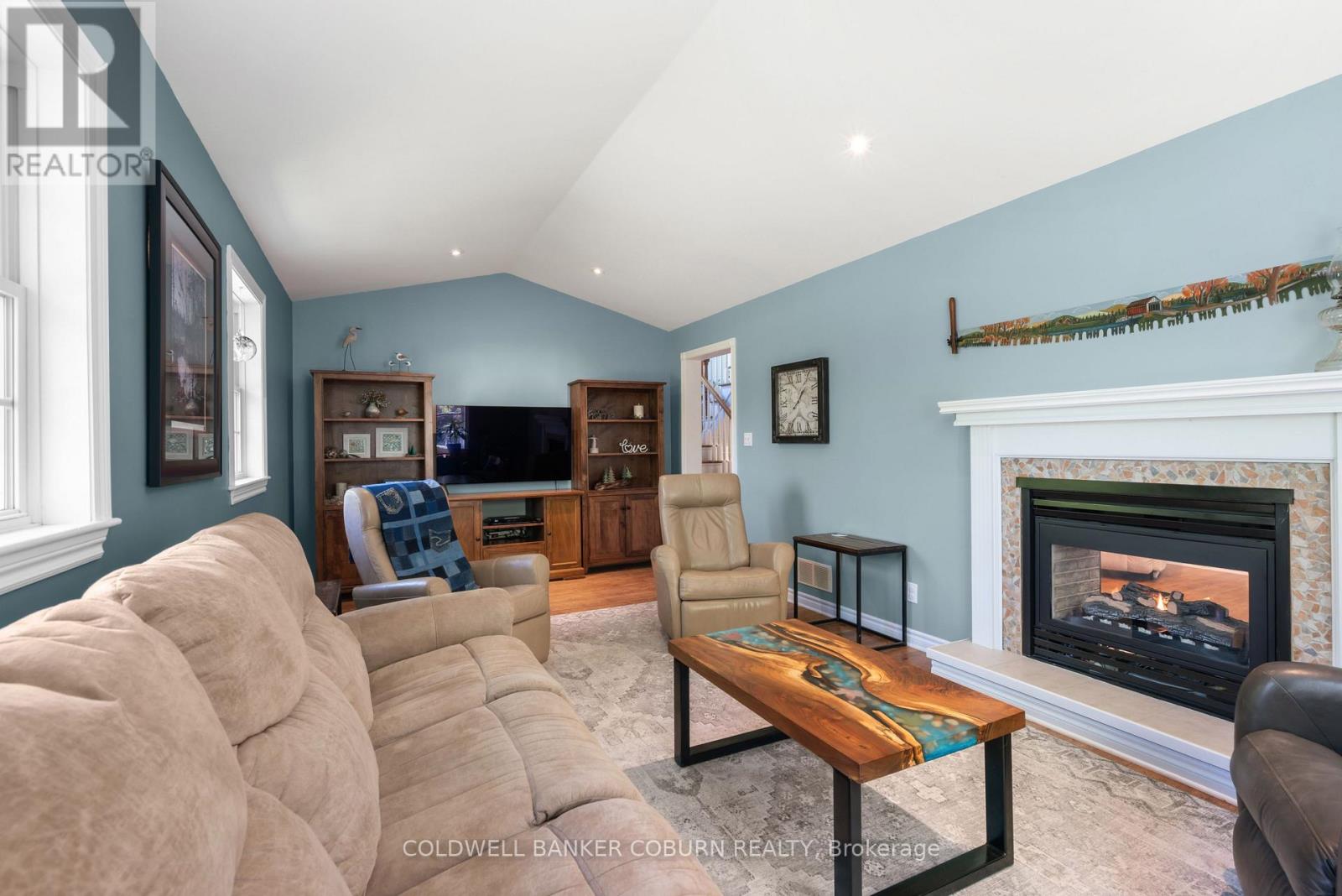 397 BURCHILL ROAD - 13