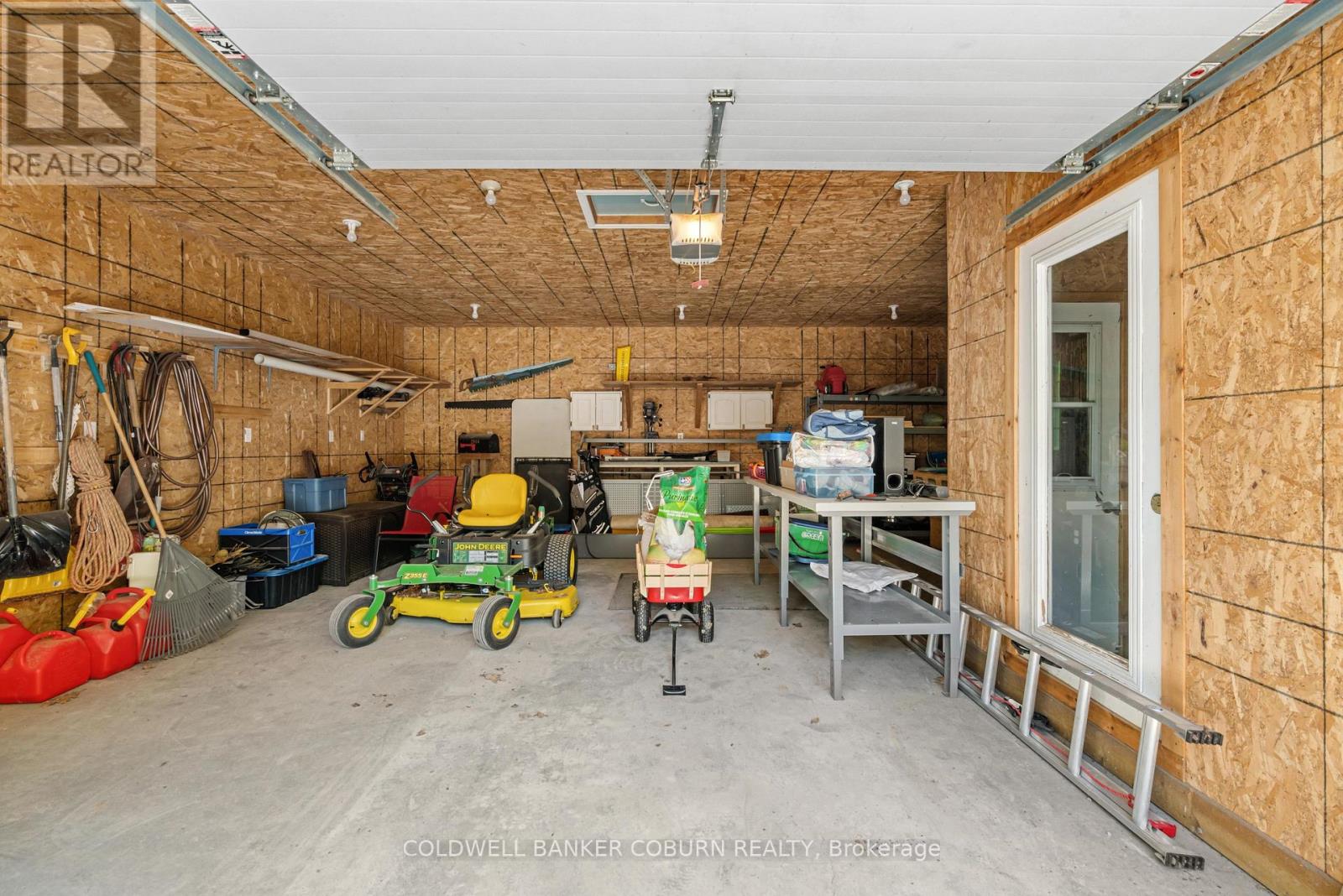 397 BURCHILL ROAD - 33