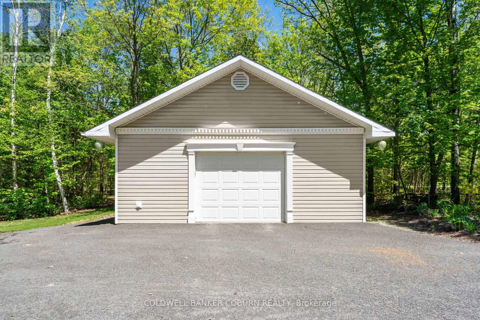 397 BURCHILL ROAD - 35