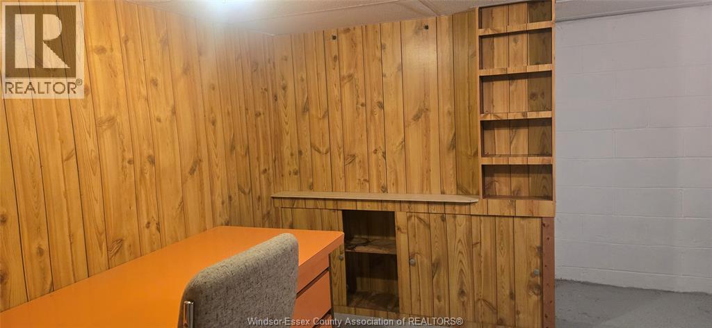 960 SCOFIELD AVENUE - 20