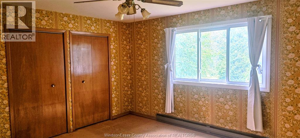960 SCOFIELD AVENUE - 11