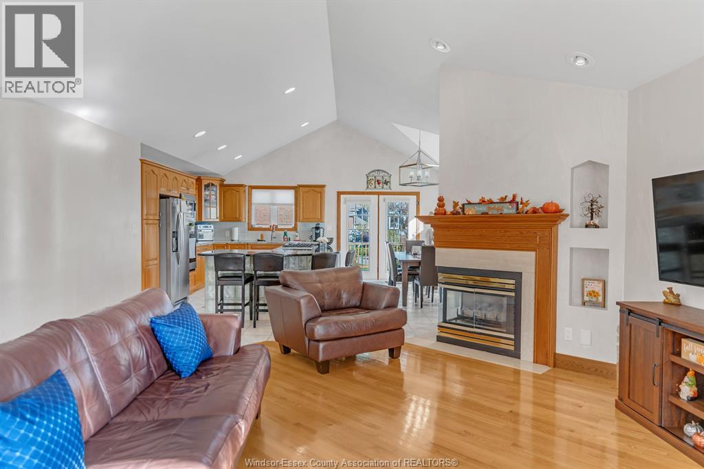 2780 BRIDGEWAY BOULEVARD - 9