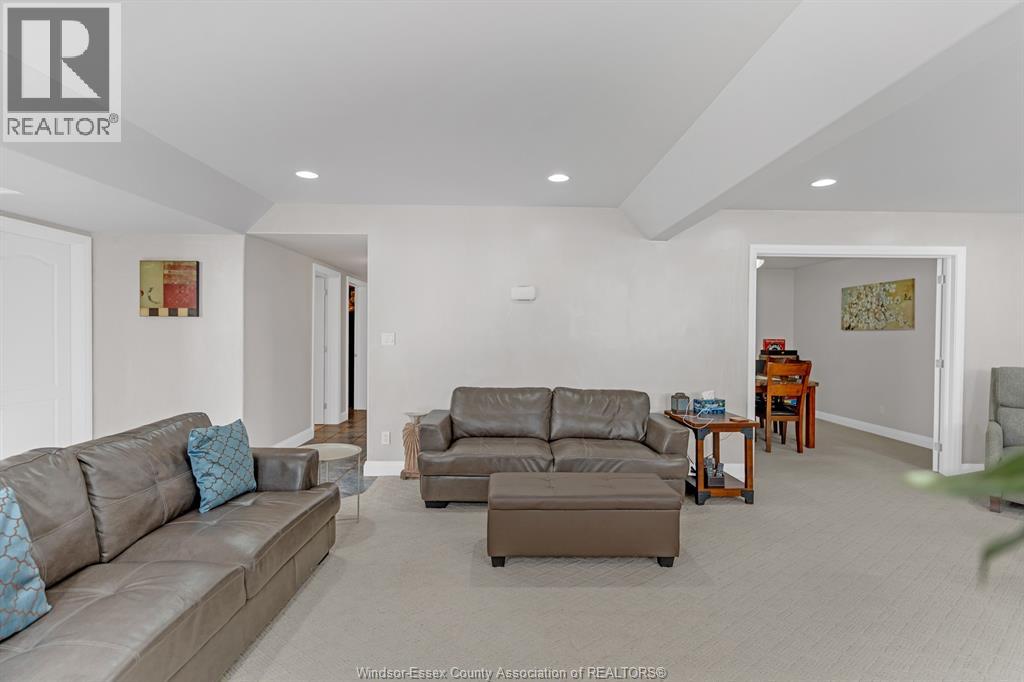 2780 BRIDGEWAY BOULEVARD - 29
