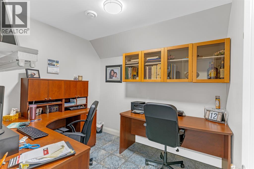 2780 BRIDGEWAY BOULEVARD - 37