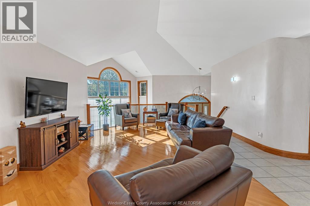 2780 BRIDGEWAY BOULEVARD - 16