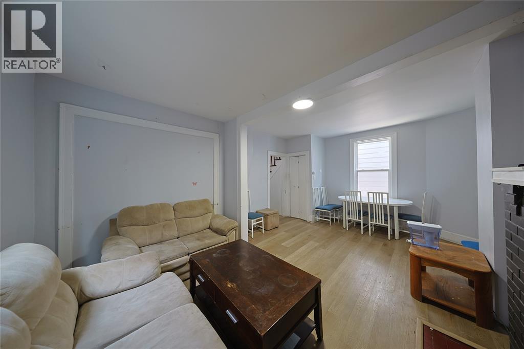 196 BROCK STREET North - 8
