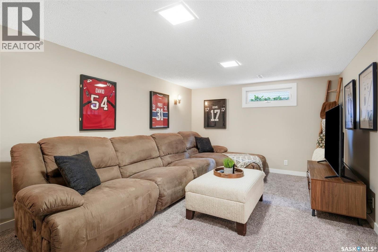 2313 Dufferin AVENUE — photo 20