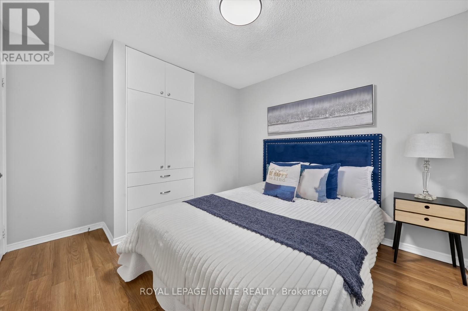 1569 NORWILL CRESCENT - 30