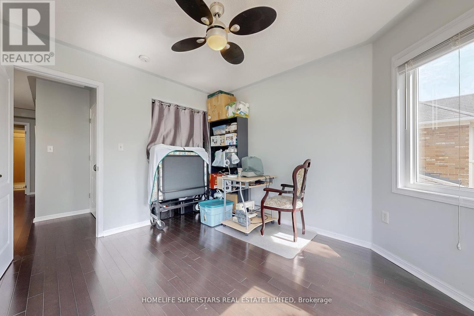 68 NUNN CRESCENT - 24
