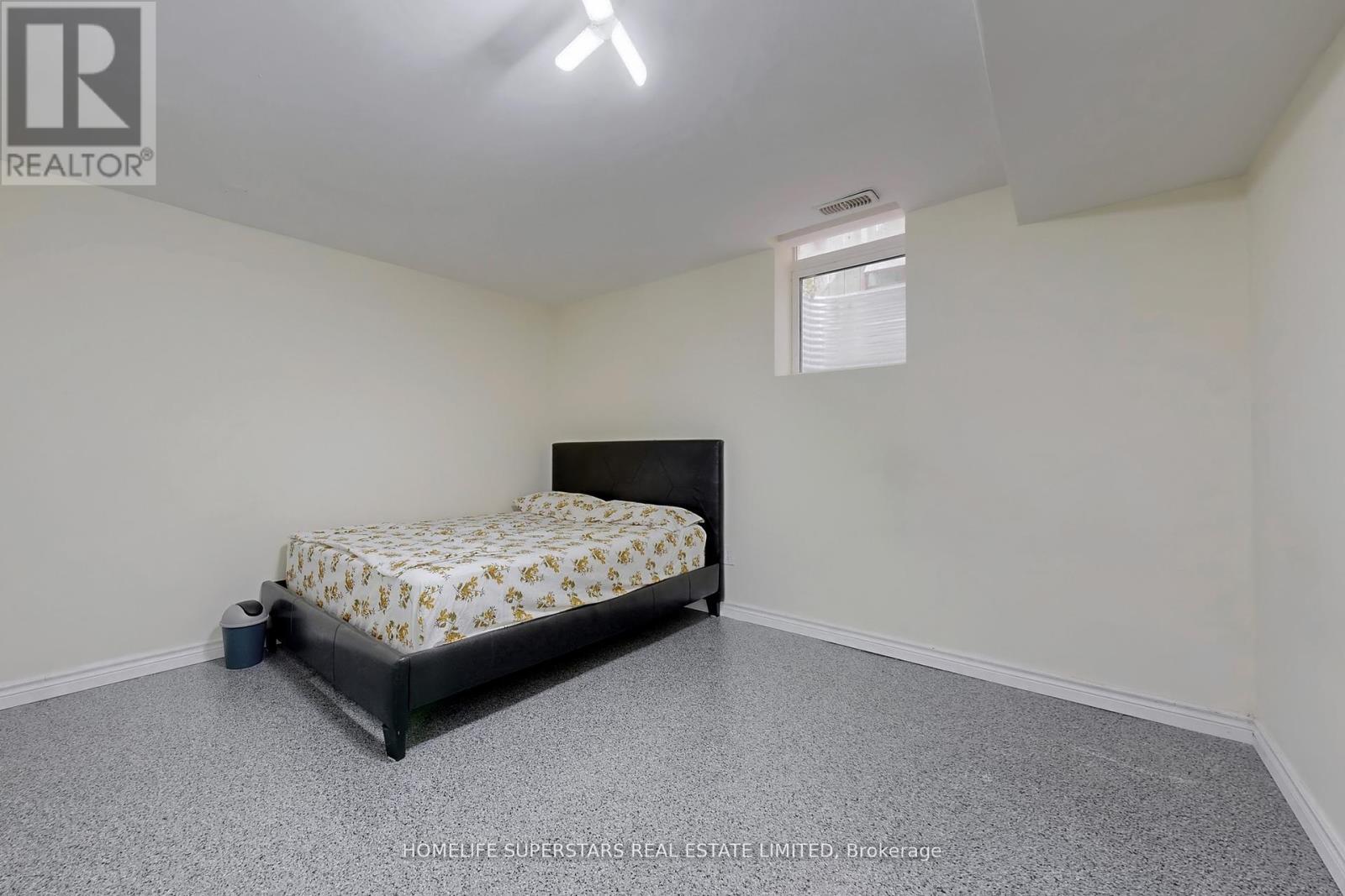 68 NUNN CRESCENT - 38