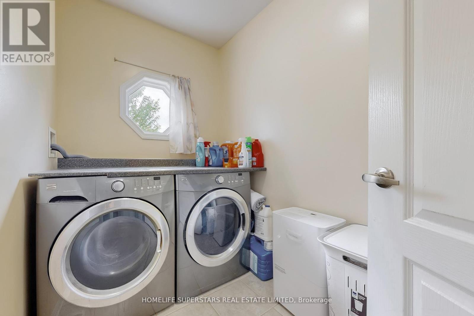 68 NUNN CRESCENT - 6