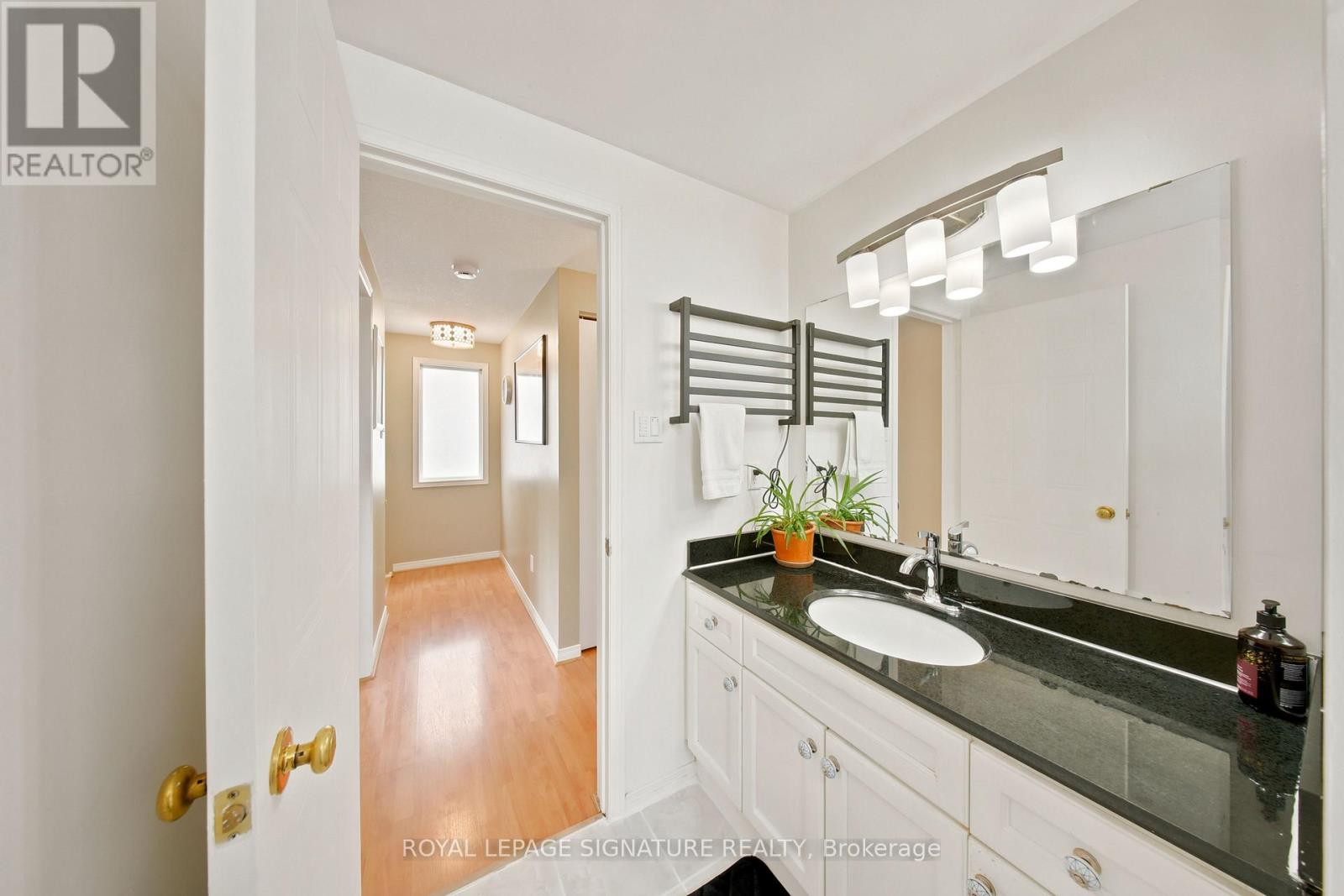119 ROSSMORE COURT - 29