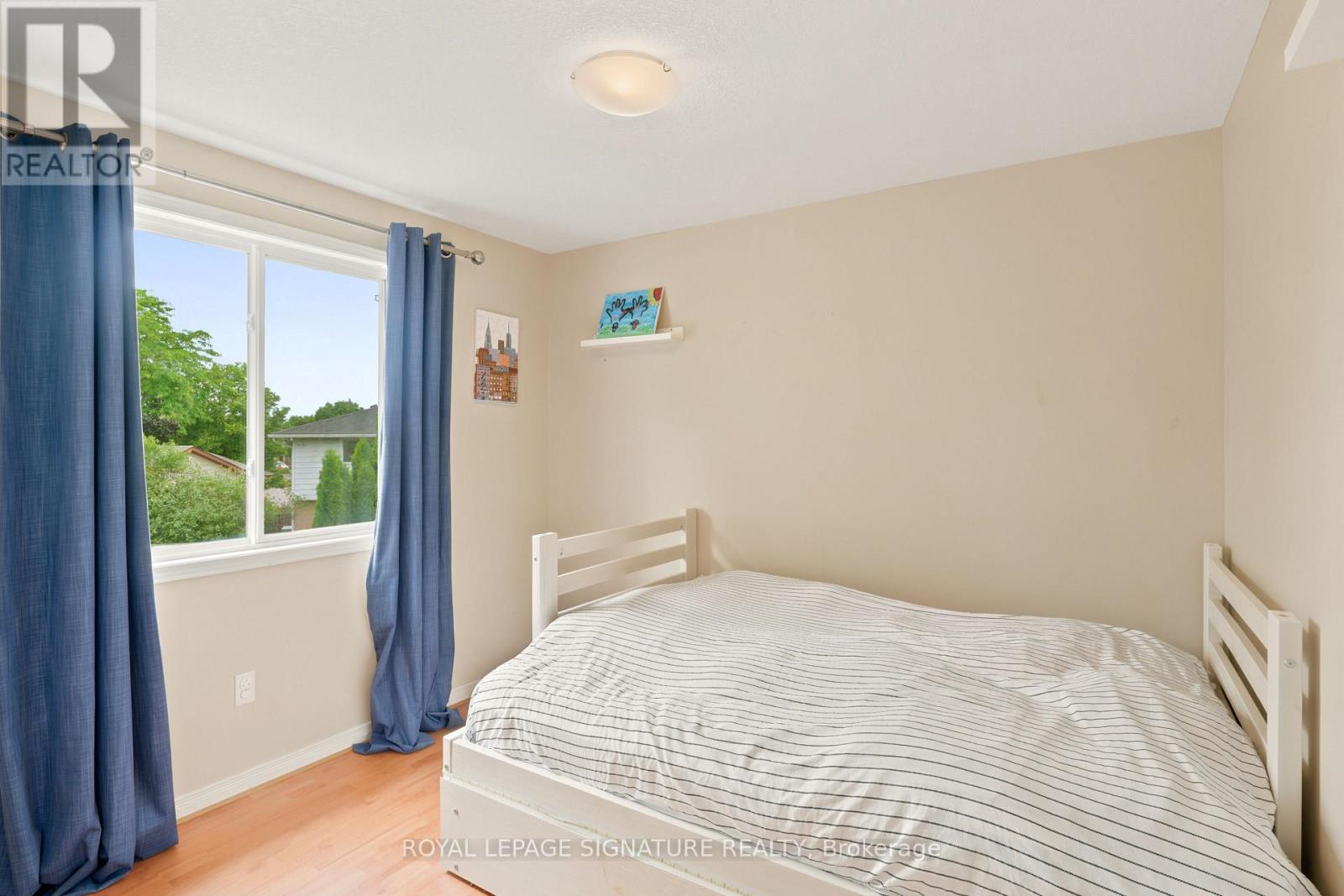 119 ROSSMORE COURT - 31