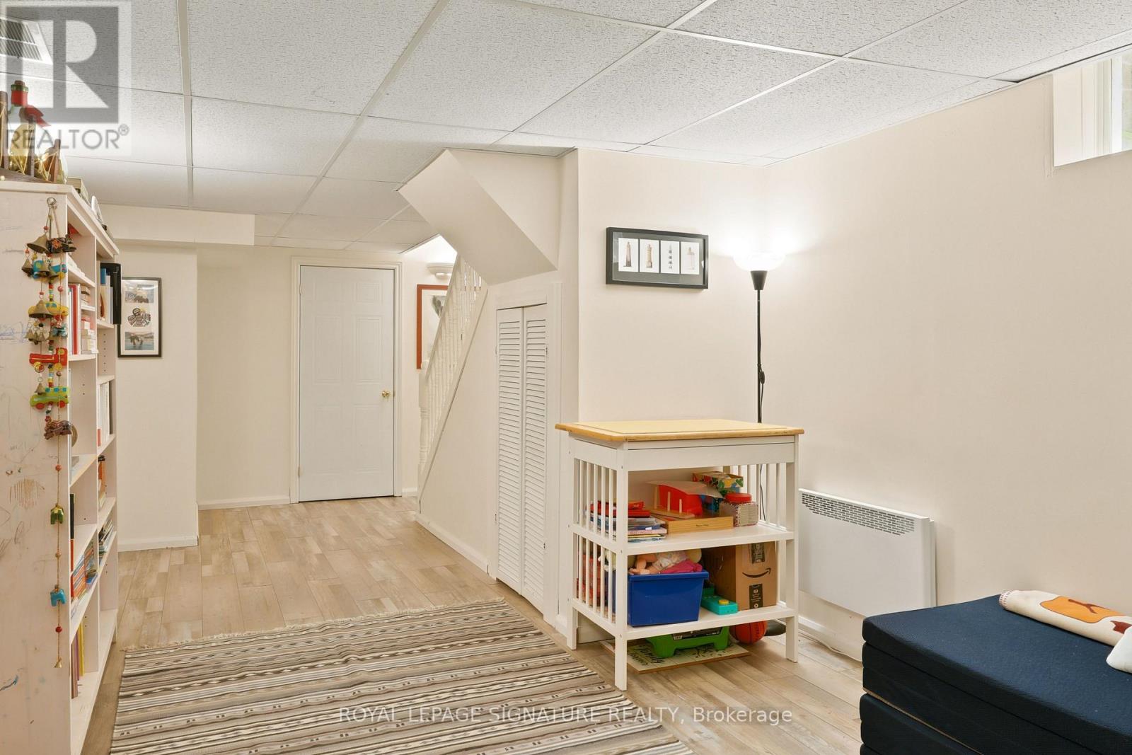 119 ROSSMORE COURT - 42