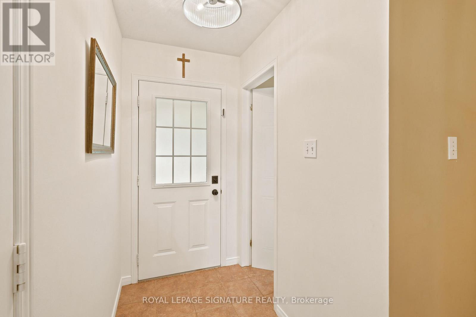 119 ROSSMORE COURT - 6