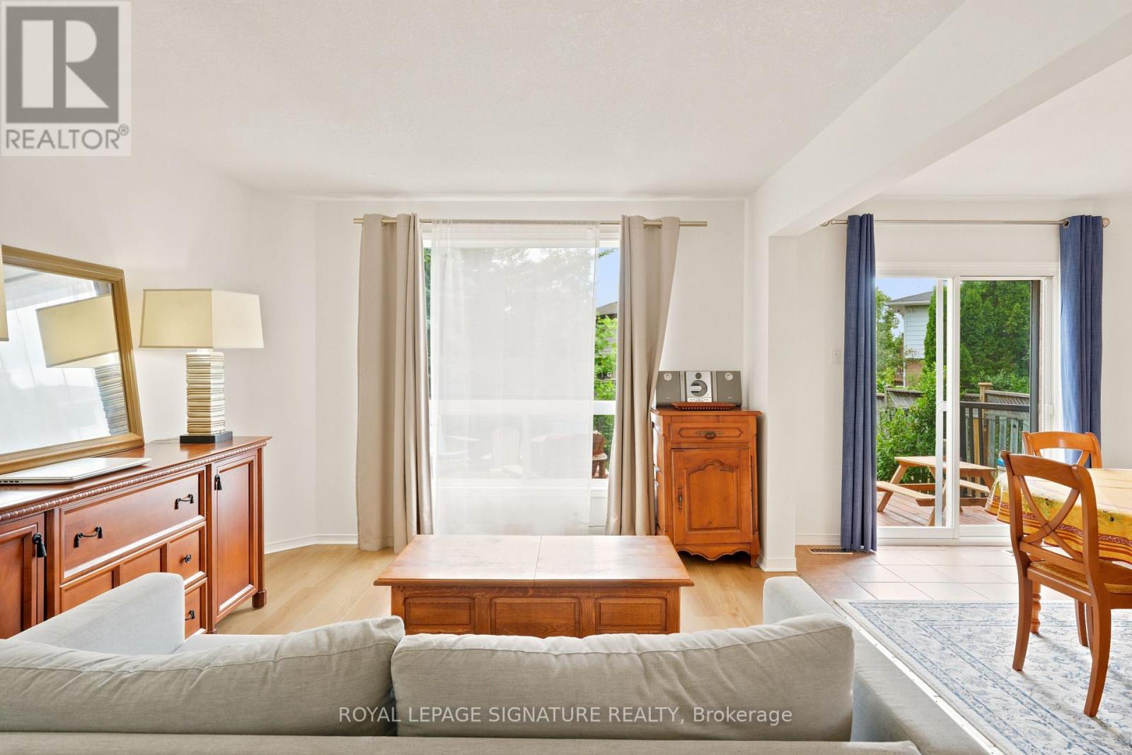 119 ROSSMORE COURT - 19