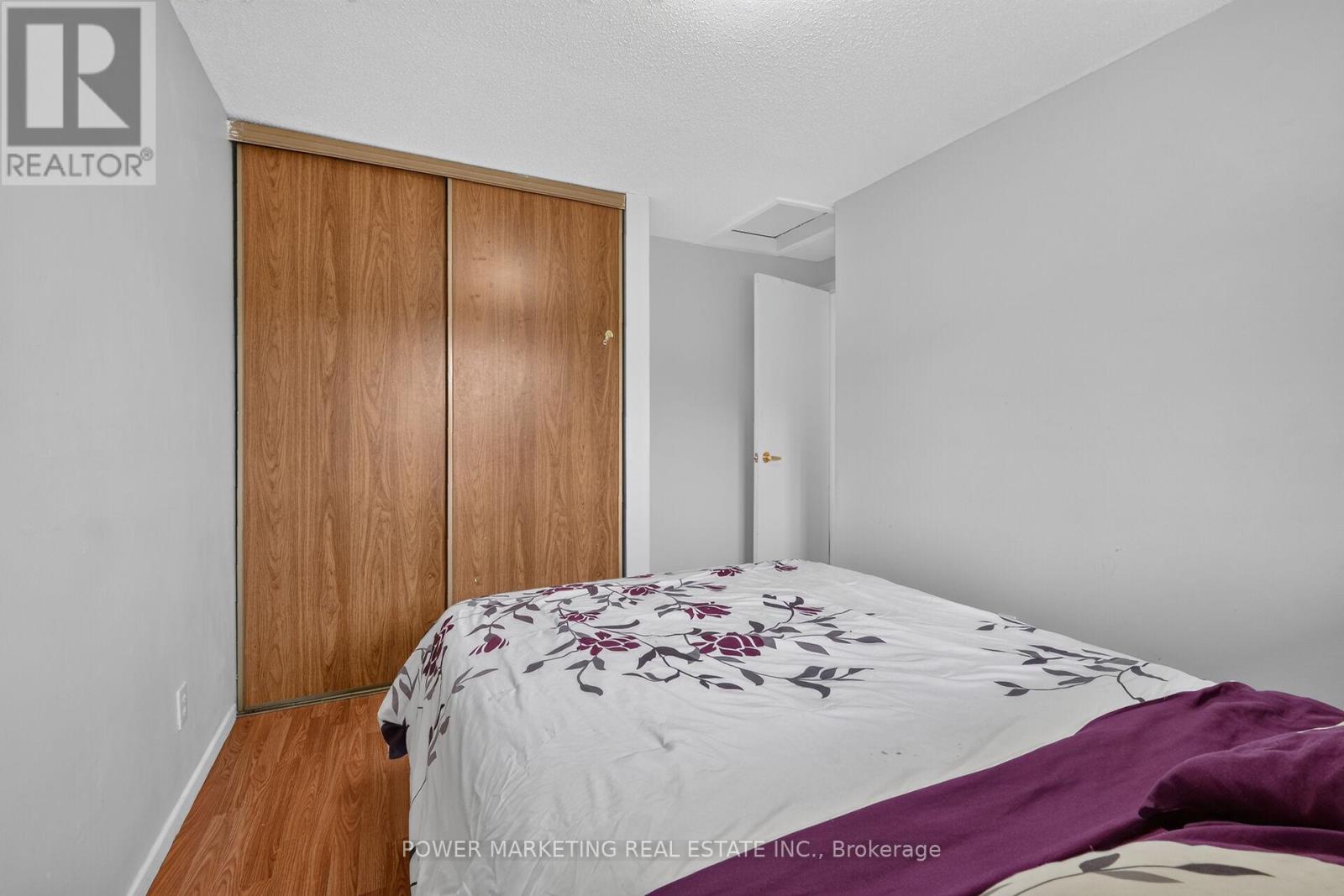 6213 BROOKSIDE LANE - 33