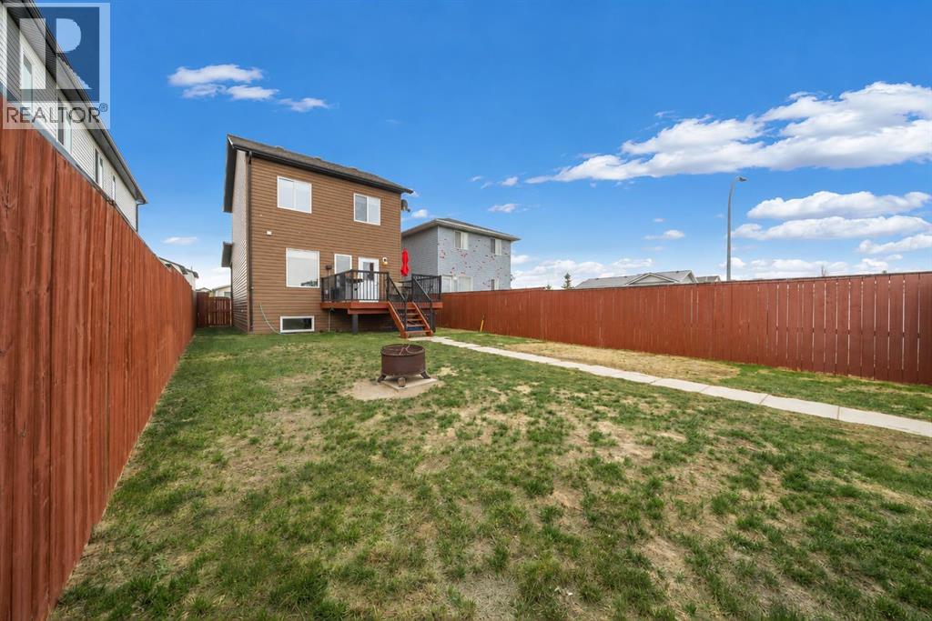307 16 Street E - 19