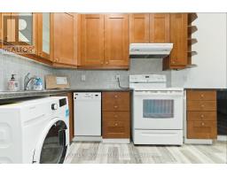 179 Queen Street E, Toronto, ON M5A1S2 Photo 25